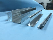 La douche en aluminium de polissage argentée décorative profile GV ISO9001 diplômée